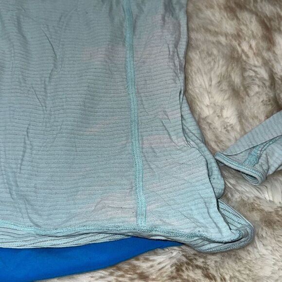 Lululemon blue striped running shirt | Sz 4 - Picture 3 of 6